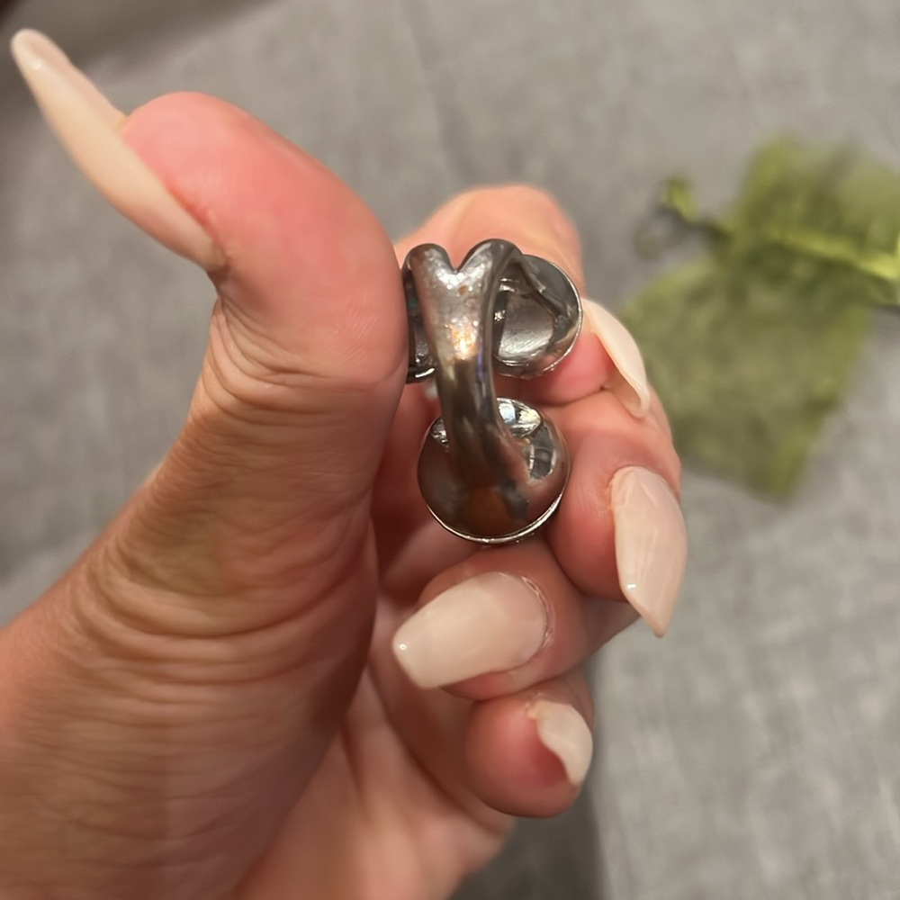 Ring - Picture 5 of 6